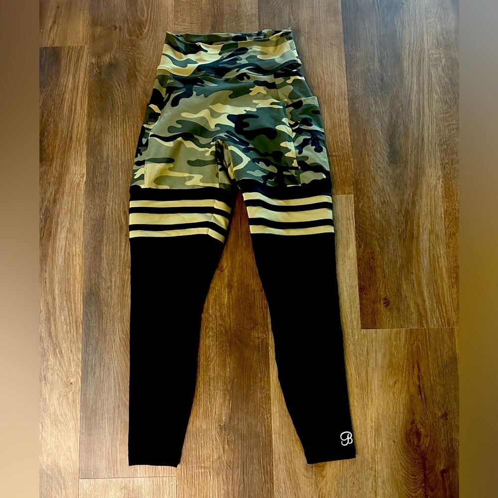 Camo leggings